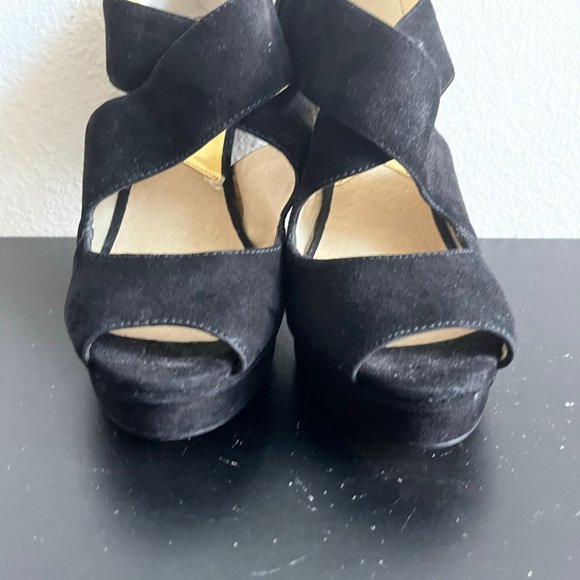 Michael Kors Women's Black Suede Platform Heels Size 9.5 Style AF13E - Picture 4 of 11